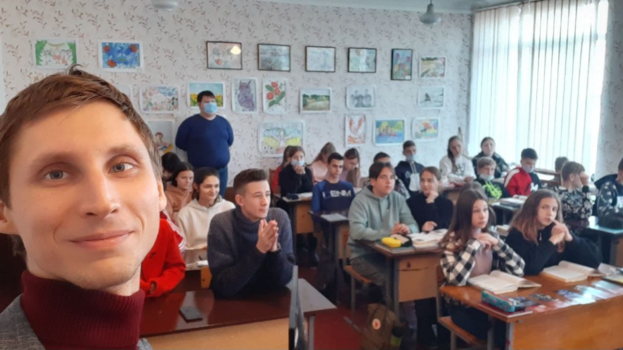 Доц. Шилкова Л. В. знайомить школярів із правилами майбутньої вступної кампанії до НТУ «ХПІ»