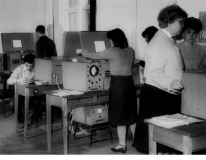 Associate Professor E. I. Orlova conducts laboratory classes at the AOM (1979)