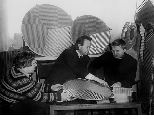 Associate Professor L. L. Tovazhnyansky and Senior Engineers M. S. Chus and O. Yu. Perevertaylenko (1980)