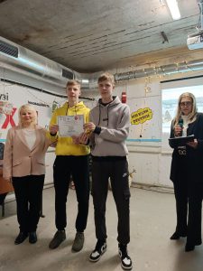 Команда з двох учасників отримує диплом