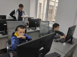 Поринаємо у світ коду - олімпіада з програмування