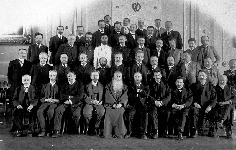 Група викладачів ХТІ у 1910 р.