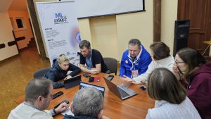 Організатори ML WEEK 2025 обговорюють організаційні моменти під час заходу у Славському