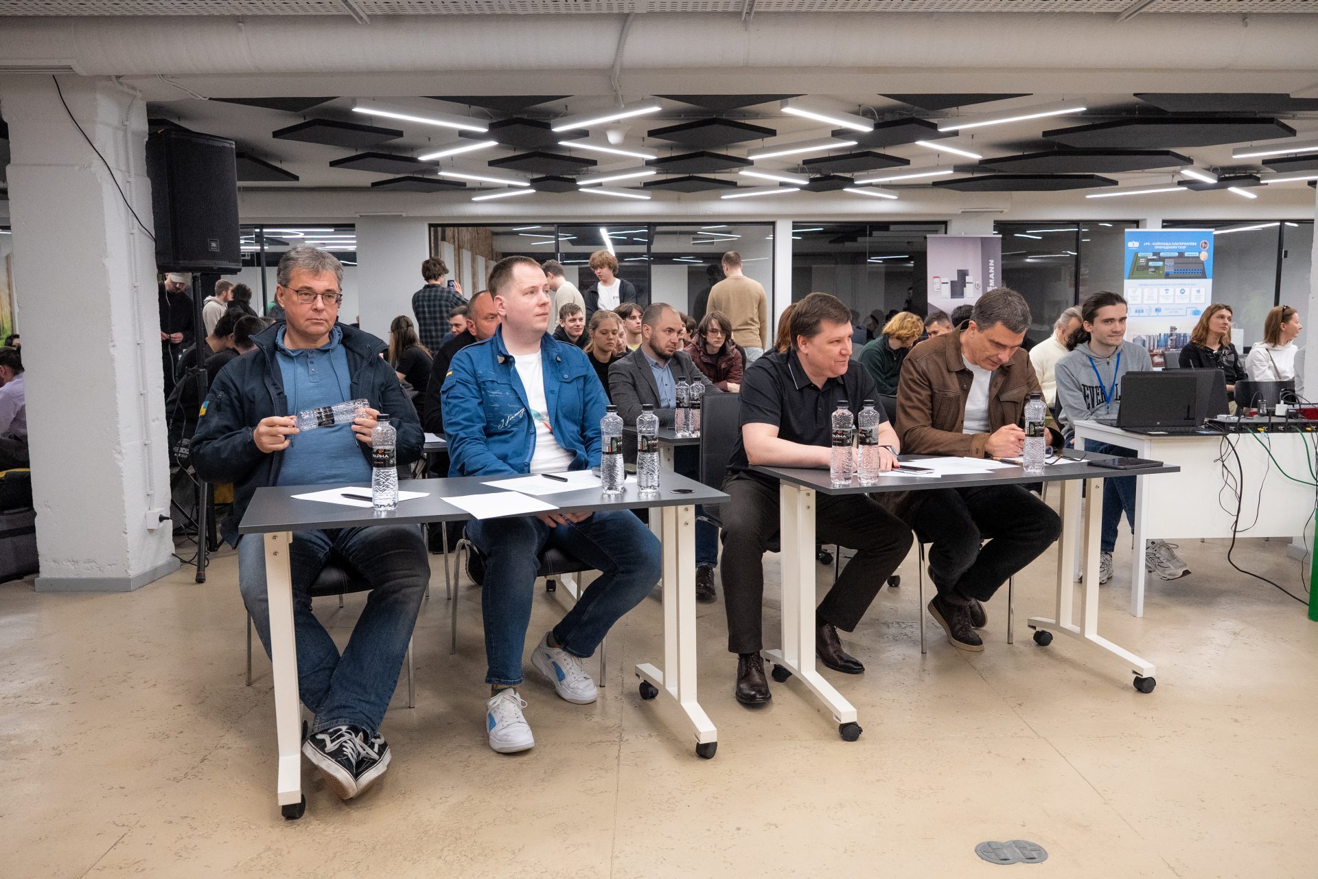 heattech.hackathon-106