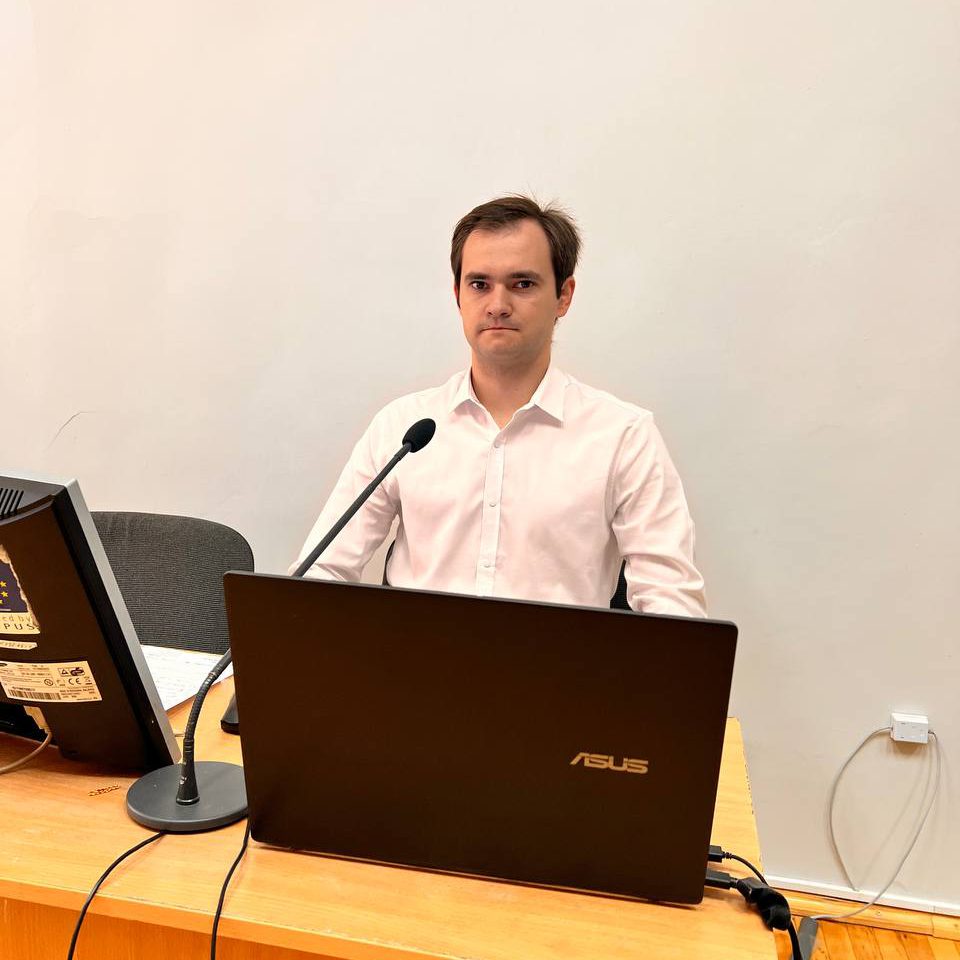 Вітаємо Романа Гануса з успішним захистом дисертації на здобуття ступеня доктора філософії!
